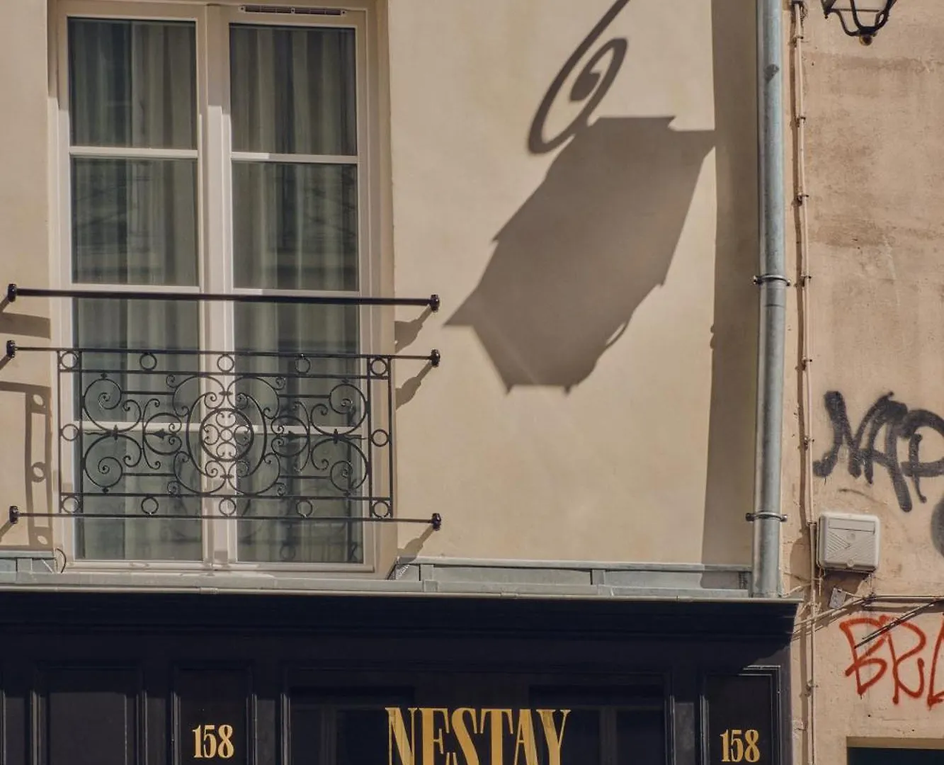 Nestay Sentier Paris 0*,  France