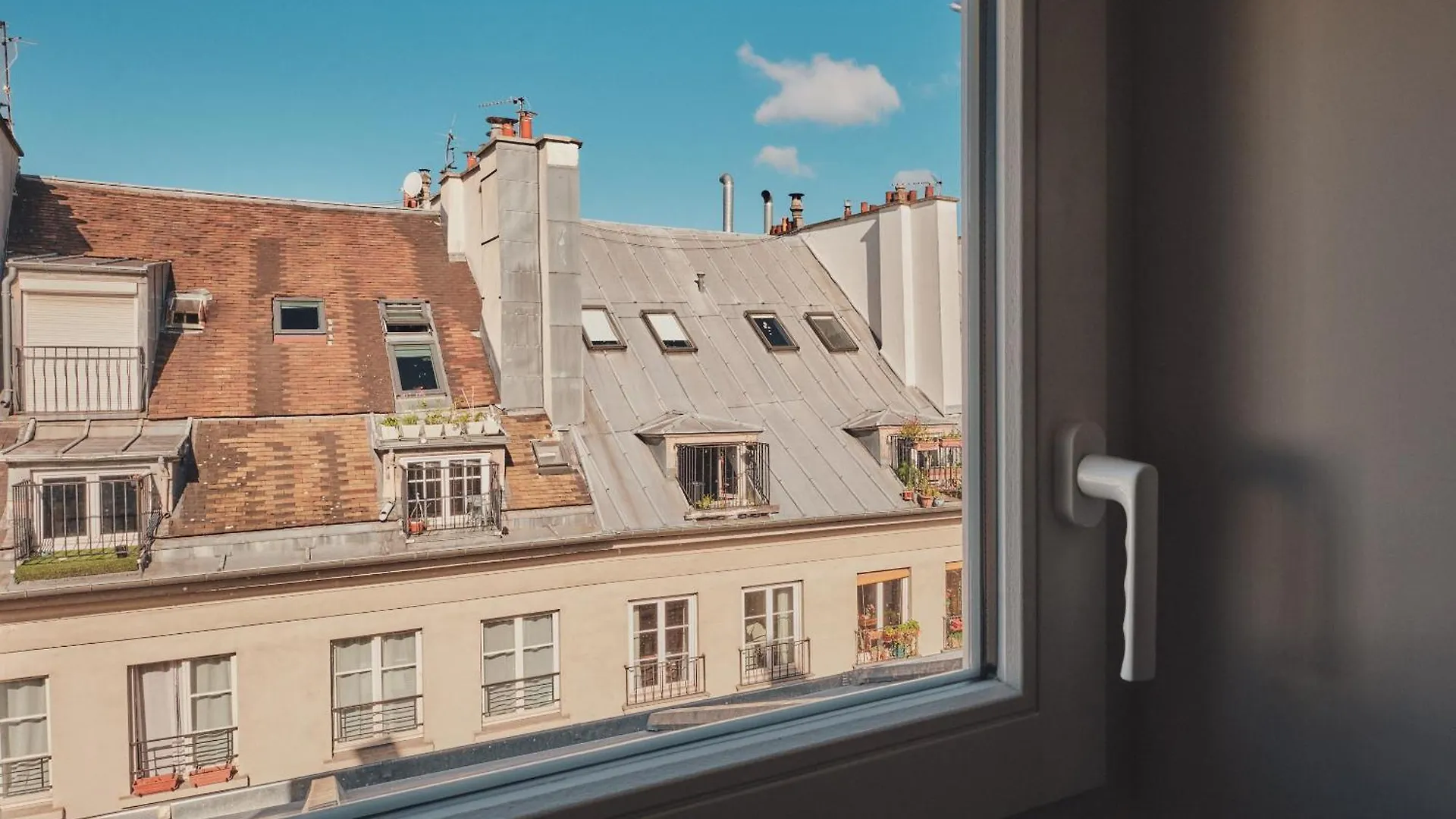Nestay Sentier Paris