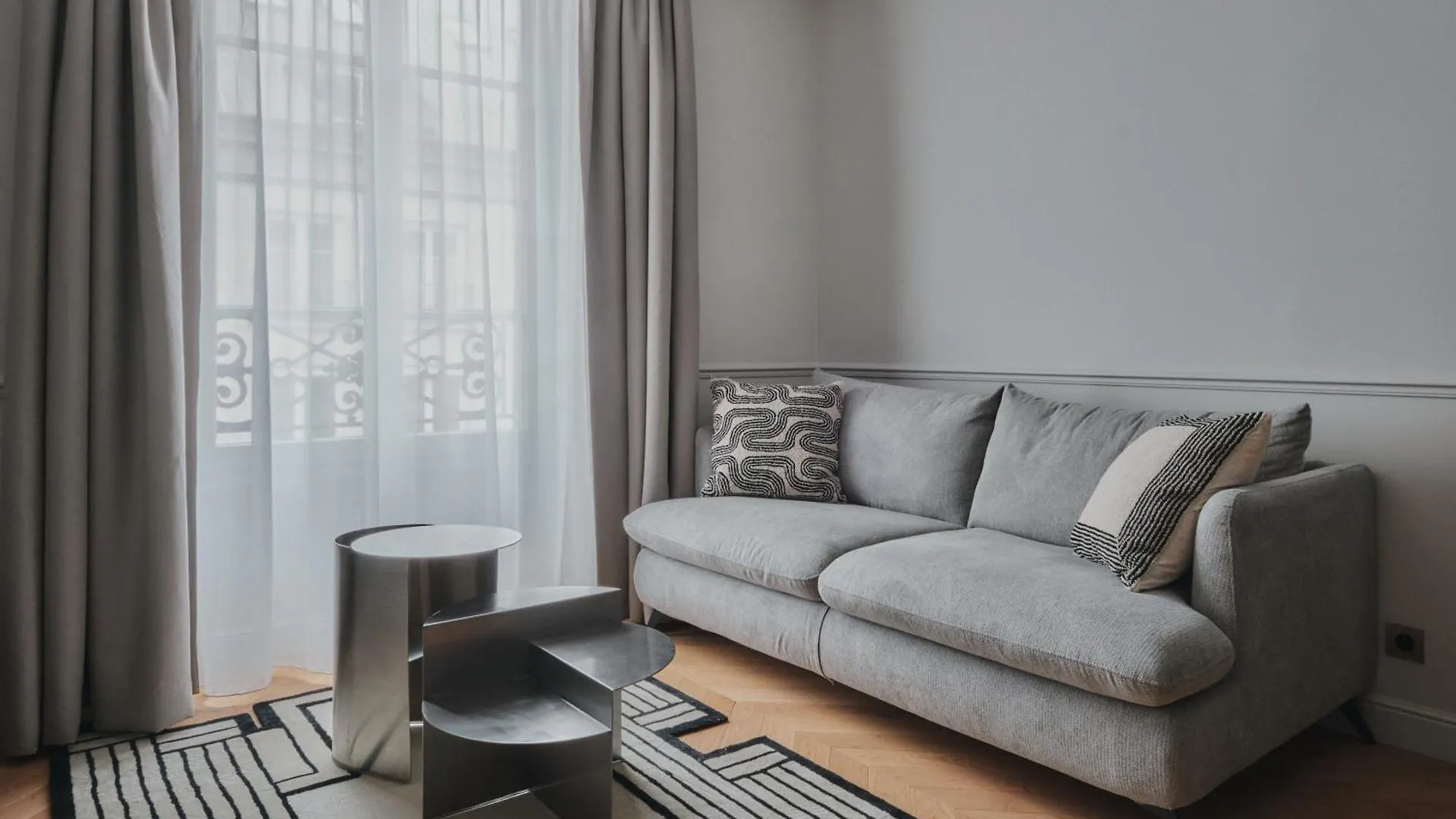 Aparthotel Nestay Sentier Paris France